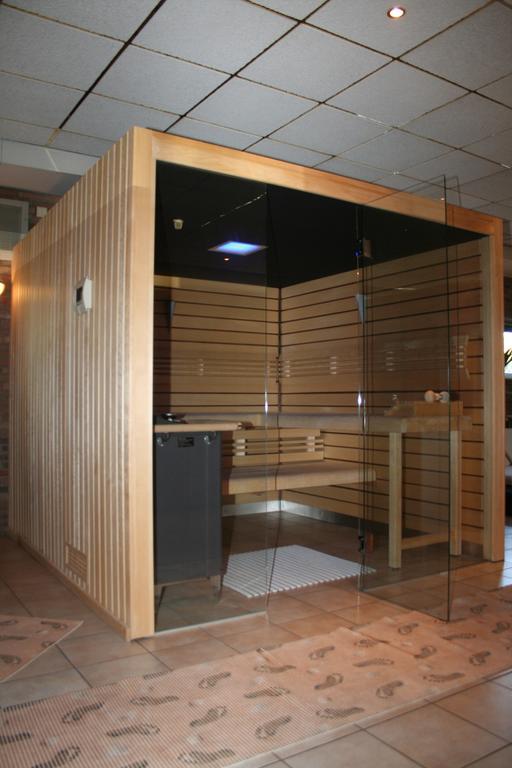 Hotel Admiraal Lanaken Eksteriør billede